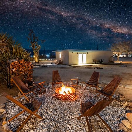 Private Jt Cabin - Ev L2 Station, Hammocks, Fire Pit, Bbq, Bocce Ball, Cornhole Yucca Valley Εξωτερικό φωτογραφία