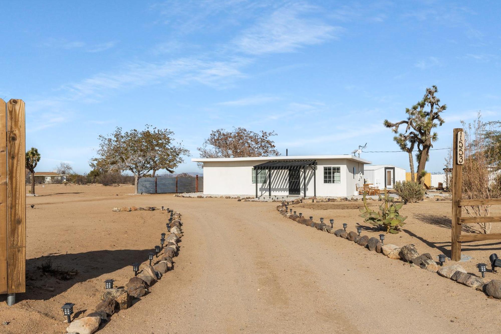 Private Jt Cabin - Ev L2 Station, Hammocks, Fire Pit, Bbq, Bocce Ball, Cornhole Yucca Valley Εξωτερικό φωτογραφία