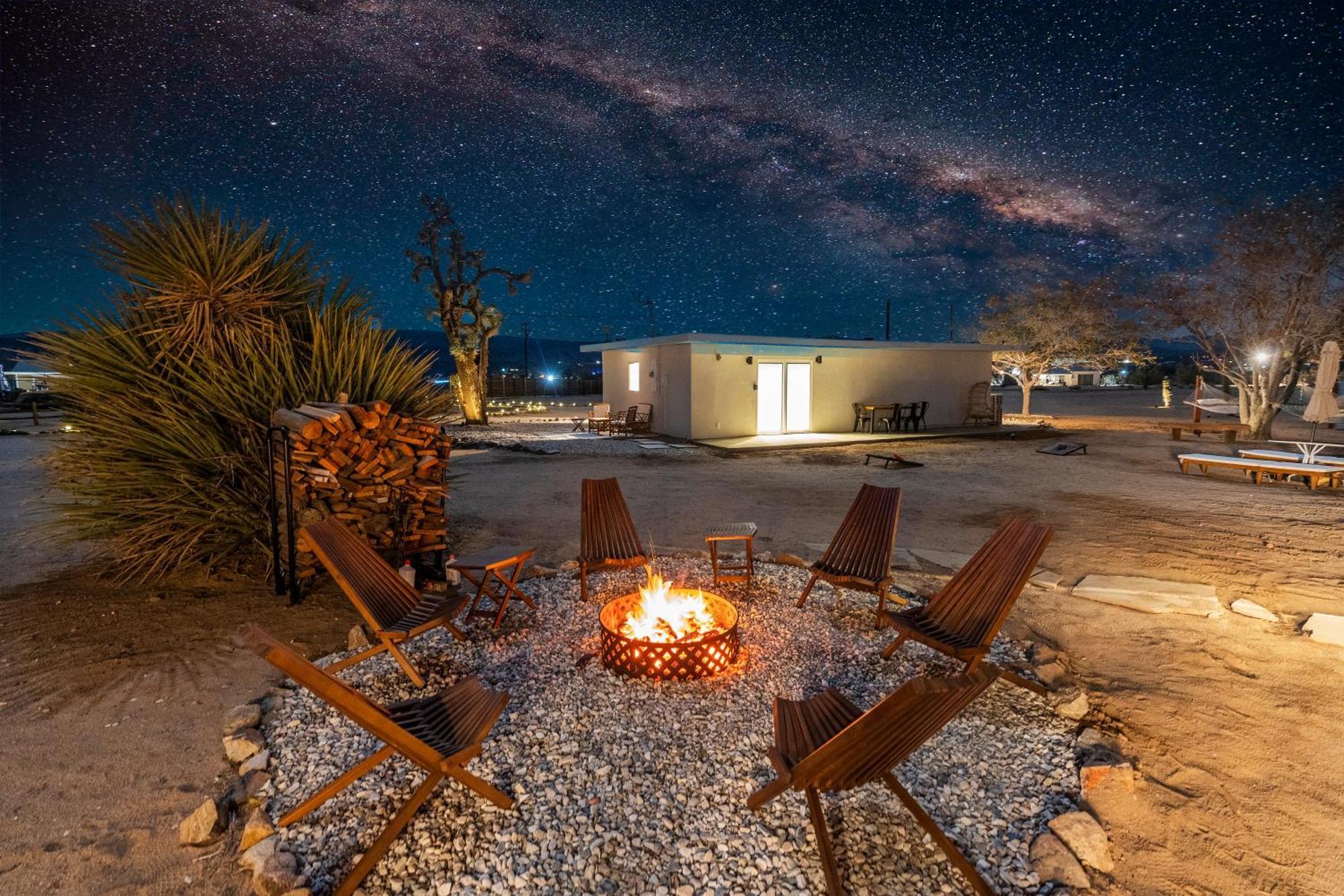 Private Jt Cabin - Ev L2 Station, Hammocks, Fire Pit, Bbq, Bocce Ball, Cornhole Yucca Valley Εξωτερικό φωτογραφία